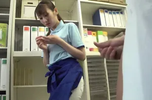 địt trộm với em nữ học sinh mới lớn lồn hồng