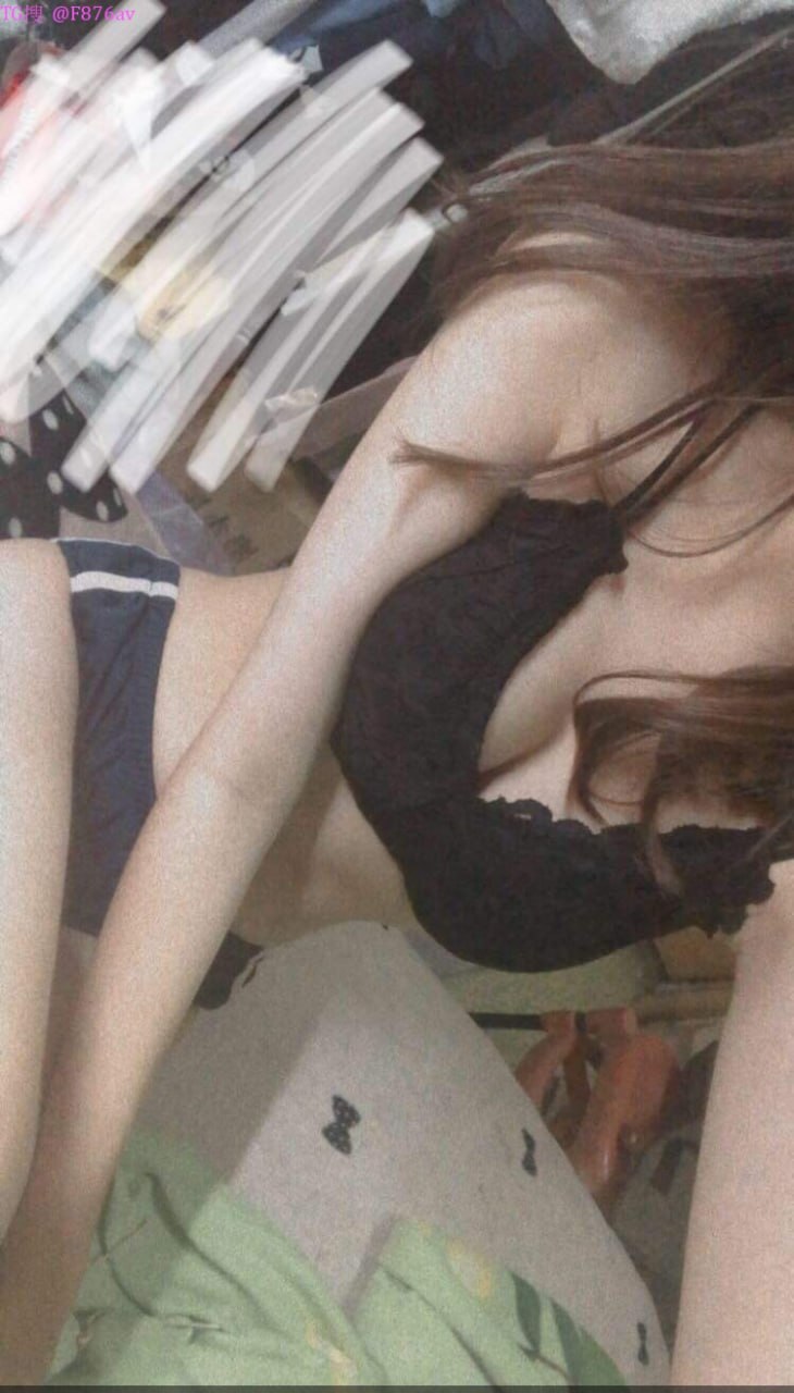 Món quà của người yêu của anh trai cho cậu em Người chồng thi cử đạt thành tích tốt